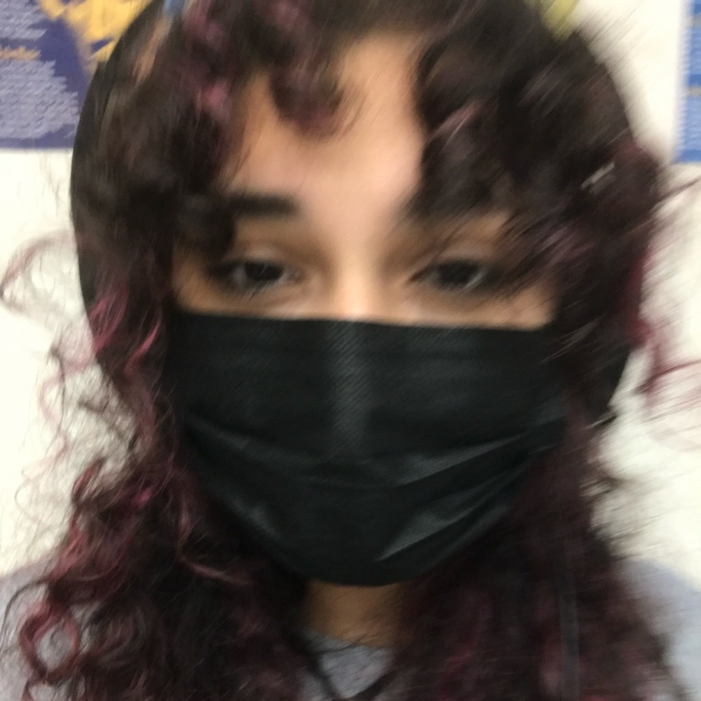 B, 18 trying to live ʅ（◞‿◟）ʃ
